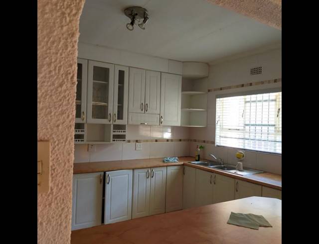 3 BEDROOM TOWNHOUSE FOR SALE IN FAIRVIEW